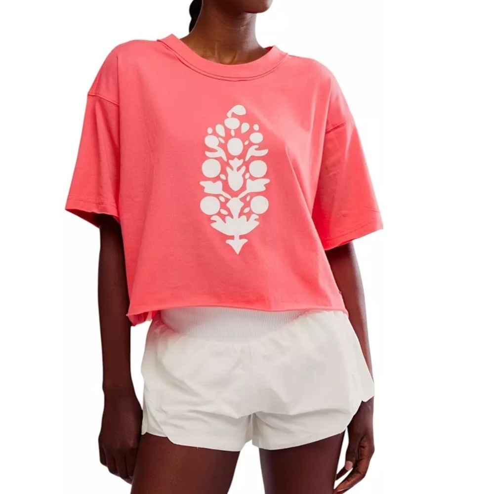 NWT FREE PEOPLE FP movement inspire logo tee size XL